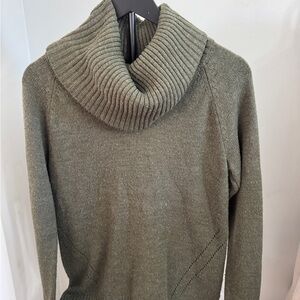 New York & Company Forest Green Knit Sweater